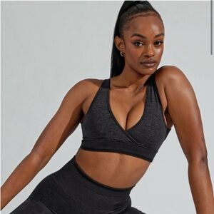 Buffbunny BBL Seamless Reversible Sports Bra - Charcoal medium v neck plunging